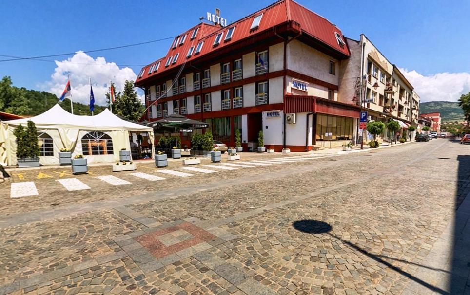 Hotel Sax Balkan Dimitrovgrad Zewnętrze zdjęcie
