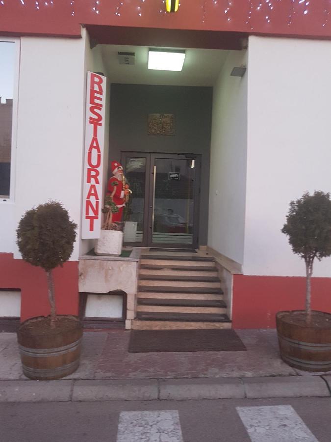 Hotel Sax Balkan Dimitrovgrad Zewnętrze zdjęcie