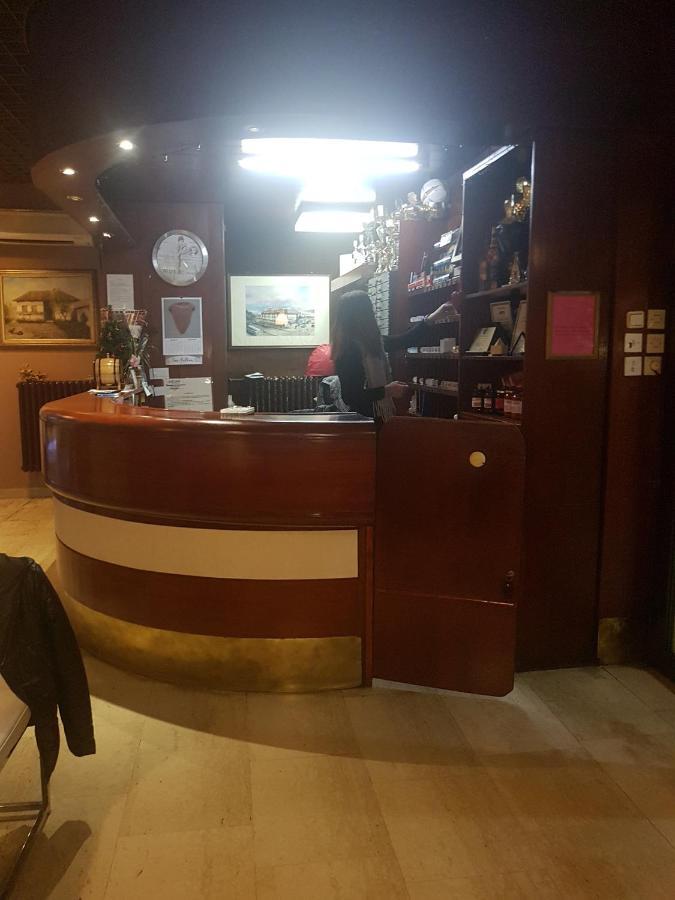 Hotel Sax Balkan Dimitrovgrad Zewnętrze zdjęcie